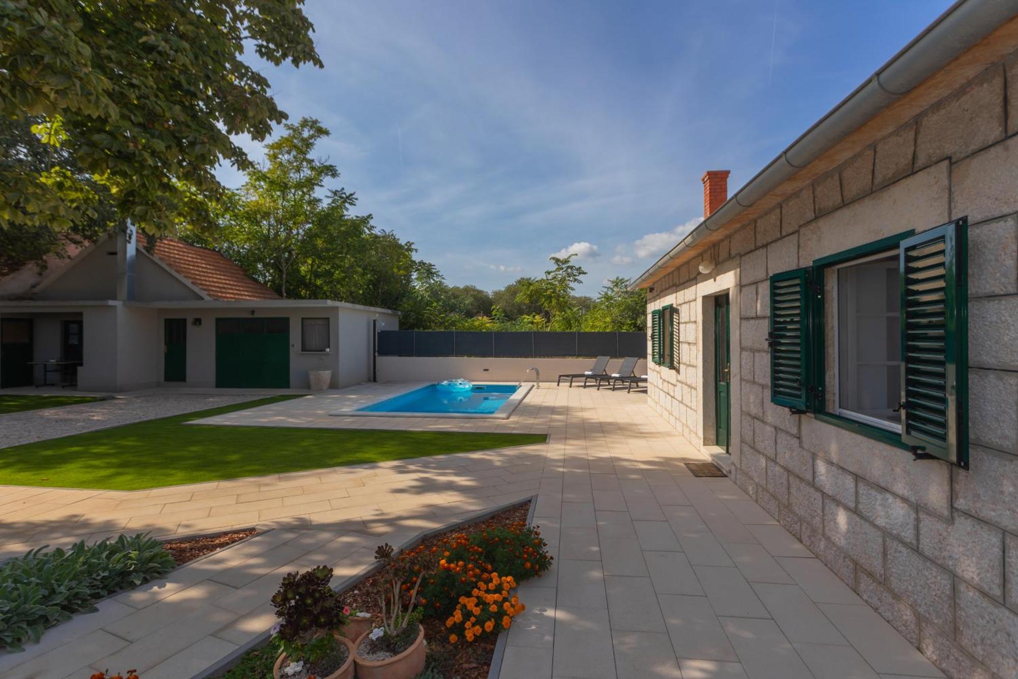 Experience Village Life - Jokini Dvori With Private Pool Pakovo Selo Екстер'єр фото