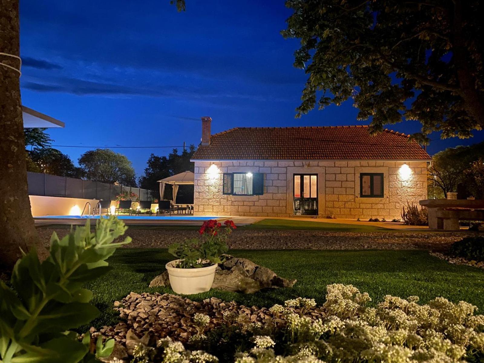 Experience Village Life - Jokini Dvori With Private Pool Pakovo Selo Екстер'єр фото
